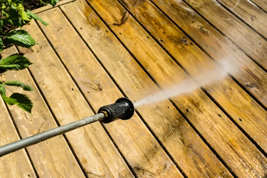 Maintenance Tips for a Clean Deck