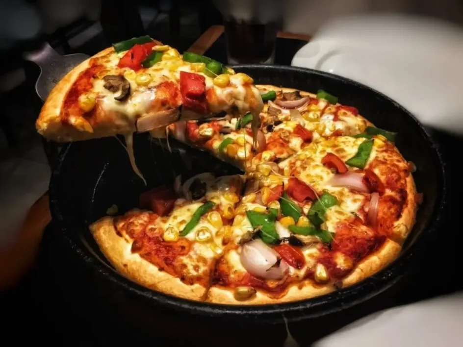 Step by Step Guide to Cooking Frozen Pizza in a Pan